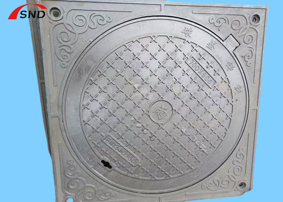 Square Round Hole Ductile Iron Manhole Cover Size 700*800mm C250 D400